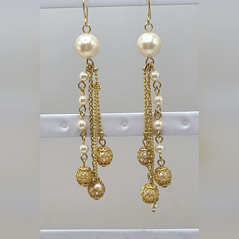Vintage Pearl drop earrings, goldtone